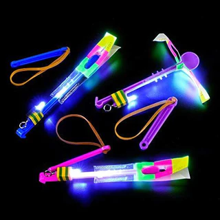 Kit 6, 12, 24, 36 Brinquedo Led Voador Foguete Helicóptero Avatar Flecha de Iluminação Voadora Original em Oferta na Shopee