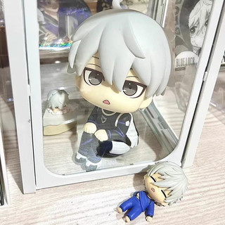 Jiumaocleu Mini figura BLUE LOCK, 10 cm Nagi Seishiro, figura anime palmare topper per torta, regali di compleanno da collezione fatti a mano