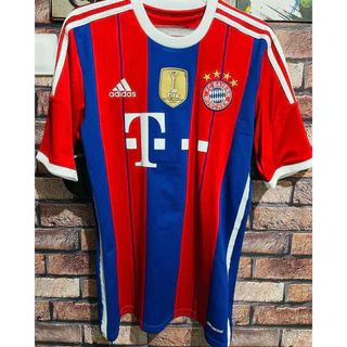Nova Camisa do Bayern de Munique I 24/25 " Lembrando as Décadas de 60 e 90 " Envio Imediato Após a Compra !!!!