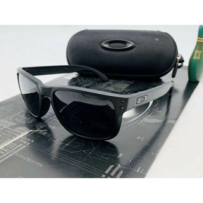 Óculos De Sol Oakley Holbrook Moda Casual Pesca Essentials Esportivos
