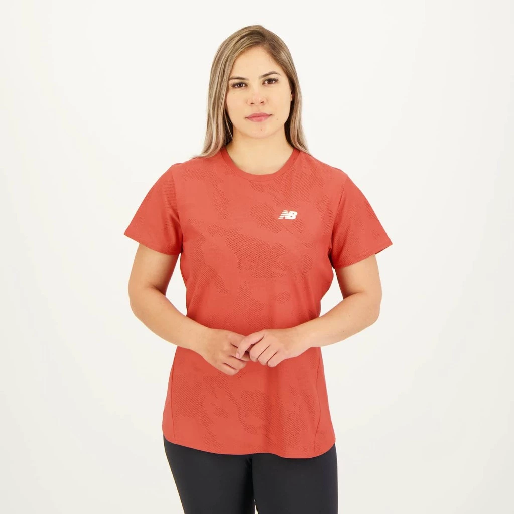 Camiseta New Balance Q Speed Jacquard Feminina Vermelha