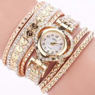 Relógio Ladies Watch Fashion Diamond Heart Dial Quartz Relógio Ladies Flannel Long Strap