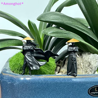 Amonghot > Miniaturas De Kung Fu Chinês Frio Carro Interior Doll Knight Computador Tela Desktop Ornamentos Mini Paisagem Figurino Novo