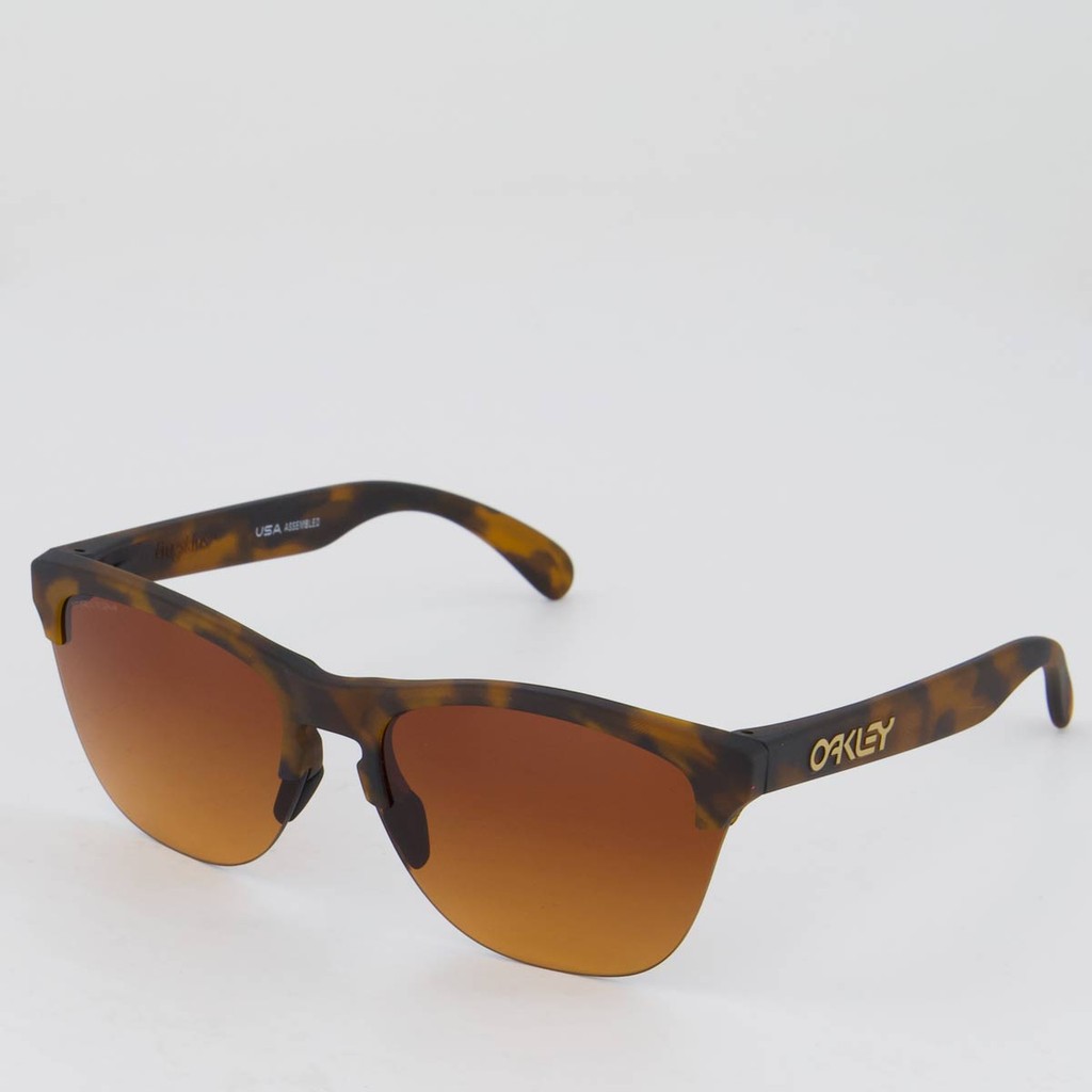 Oakley Frogskins em Promoção na Shopee Brasil 2025