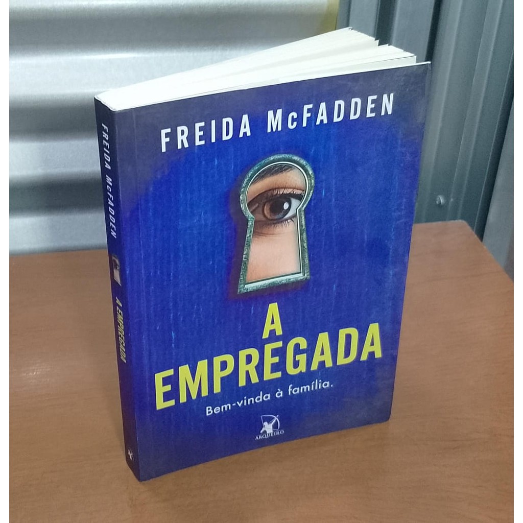 Livro A Empregada Freida McFadden | Shopee Brasil