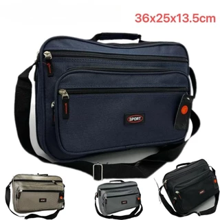Bolsa Transversal Masculina com Bolsos e Alça Ajustável