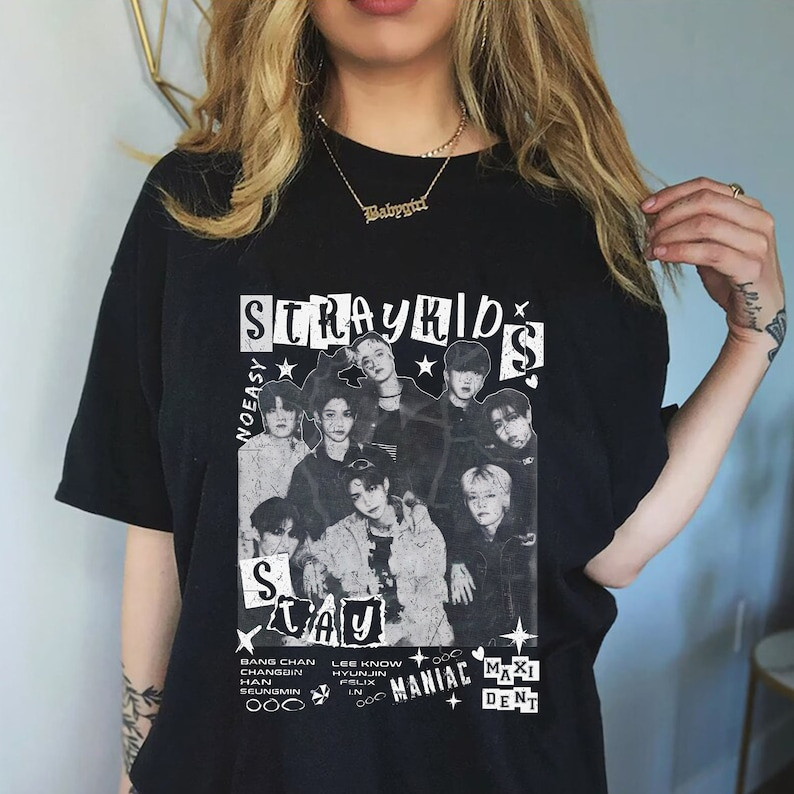 Camisa Camiseta T-shirt Unissex Estampa Stray Kids World Tour