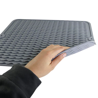 Tapete Escorredor De louças Silicone - Copo Xicara Talheres Cozinha arrumada e seca