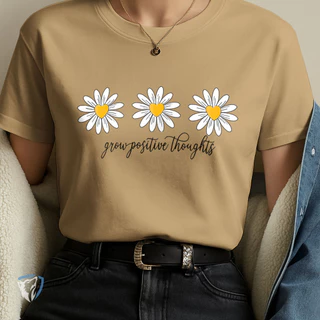 T-Shirt Criativa com Mensagem de Positividade | Arte Floral e Fofa