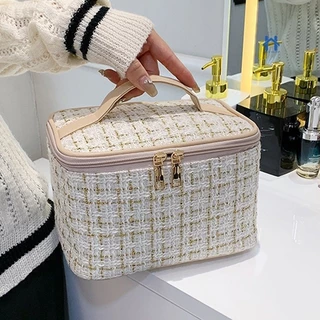 Bolsa Necessaire Tweed Feminina para Maquiagem com Zíper Para Viagem, Mochila, Alça em Courinho HH