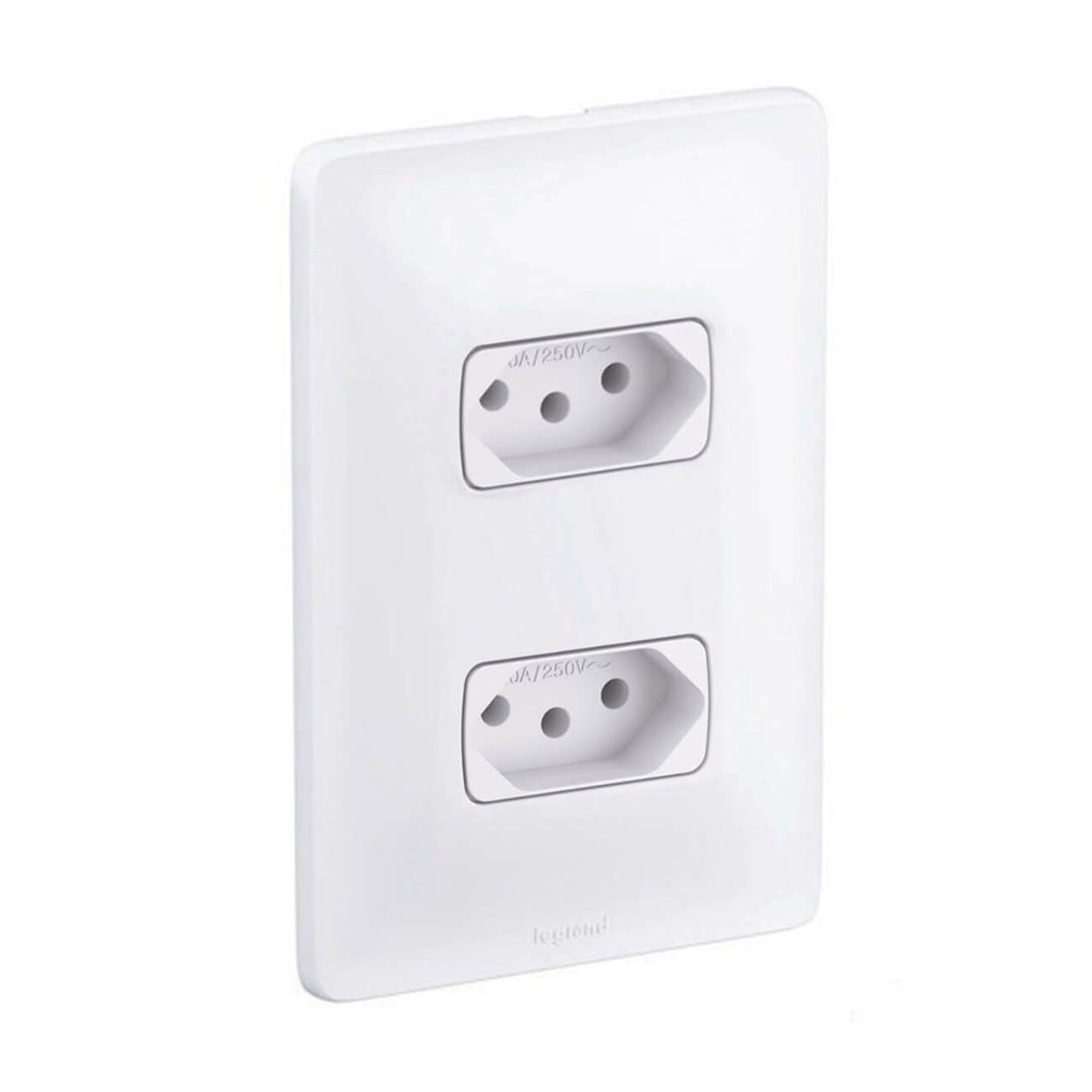 Kit Completo Tomada Dupla 20A Bivolt Com Placa e Suporte 4x2 Zeffia Legrand
