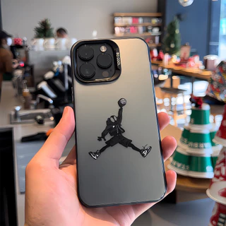 Adequado Para IPhone 11 12 Pro Max XR XS SE 7 Plus 8 13 , 14 , 15 Textura De Silicone Fosco Prata Colorido Todos Incluindo Caixa De Telefone Homem Aranha De Basquetebol