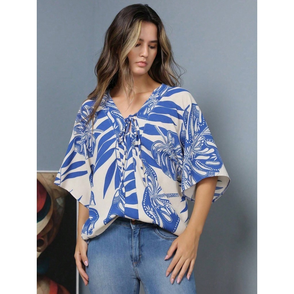 Blusa Feminina De Duna Estampada Morcego Decote V Com Laço