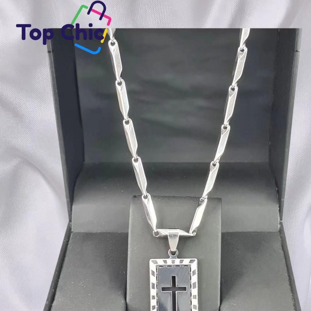 medalha-de-cruz-em-prata-316l-com-plaquinha-eleg-ncia-em-cada-detalhe