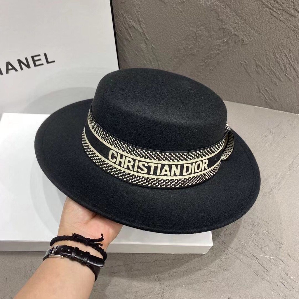 Dior655 Retro Britânico Lã Chapéu Flat Top Letter Ribbon Homens Mulheres Chapéu Casual