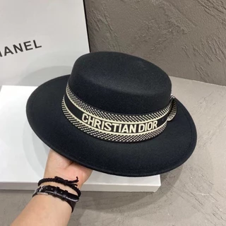 Dior655 Retro Britânico Lã Chapéu Flat Top Letter Ribbon Homens Mulheres Chapéu Casual