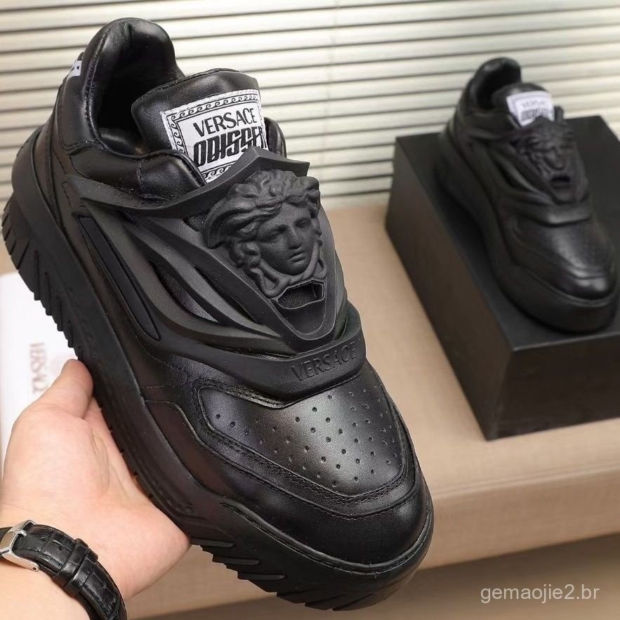 Em Estoque/Patos, VERSACE All-Match Temporada Europeia Casual 2022 Homens Grossa Bezerro Pele Tendência Primavera Outono Moda Sapatos UAUJ