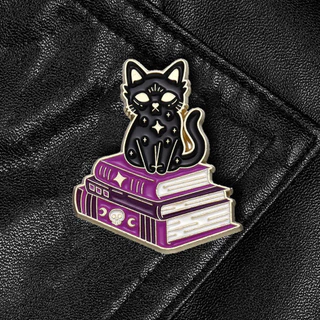 Pin Broche Gato Preto Halloween Livros