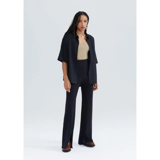 Calça Feminina Cintura Alta Slim Flare Hering