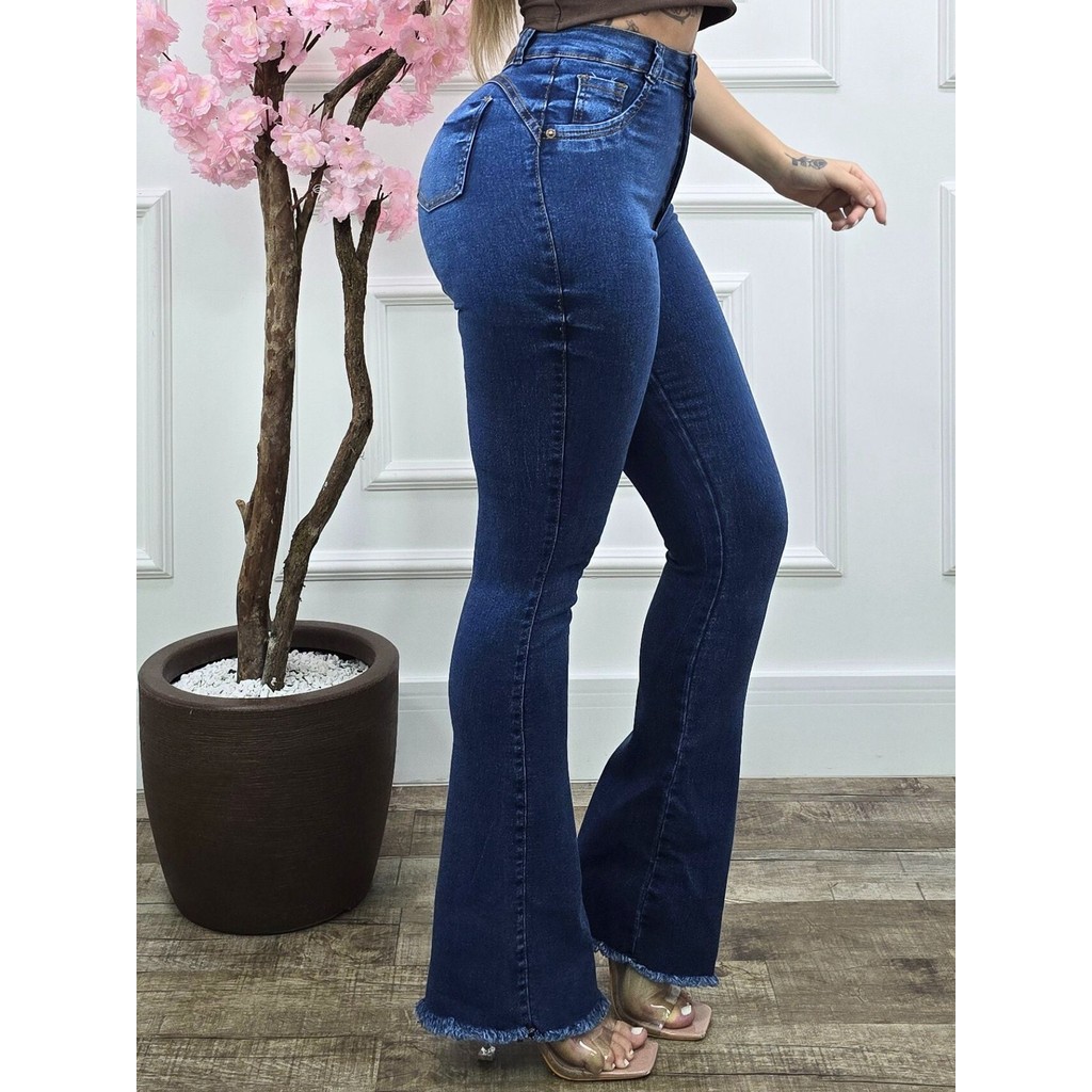 Calça Jeans Feminina Flare Cintura Alta Elastano Lycra Levanta Empina  Bumbum Boca de Sino Larga