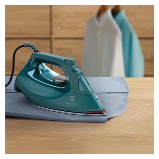 Ferro de Passar a Vapor e a Seco Electrolux Experience Care - ESI80 em Oferta na Shopee