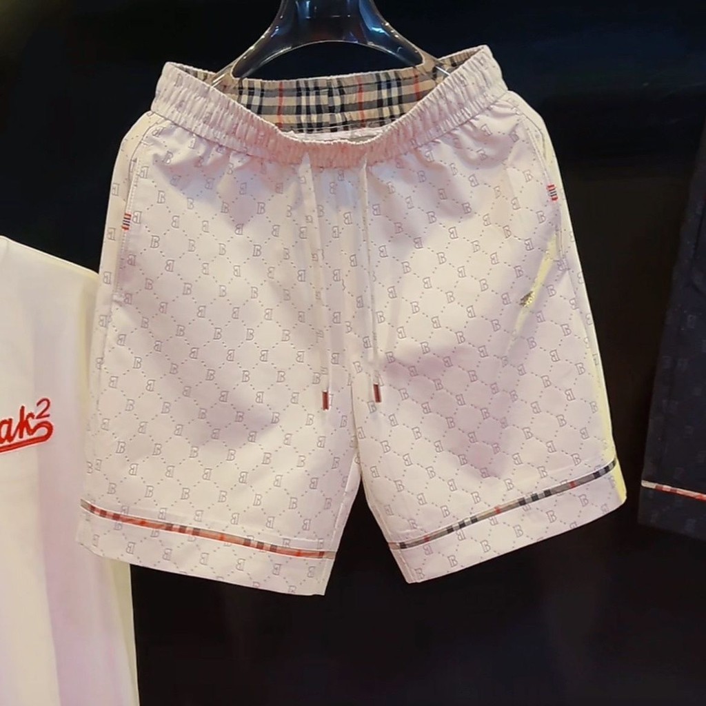 Novo Estilo 2024 Calças de Moda de Luxo de Luxo de Secagem Rápida Calças Casuais Cool Special Craft Homens Artesanais Estilo Mulher Loose Beach Hong Kong Style Shorts