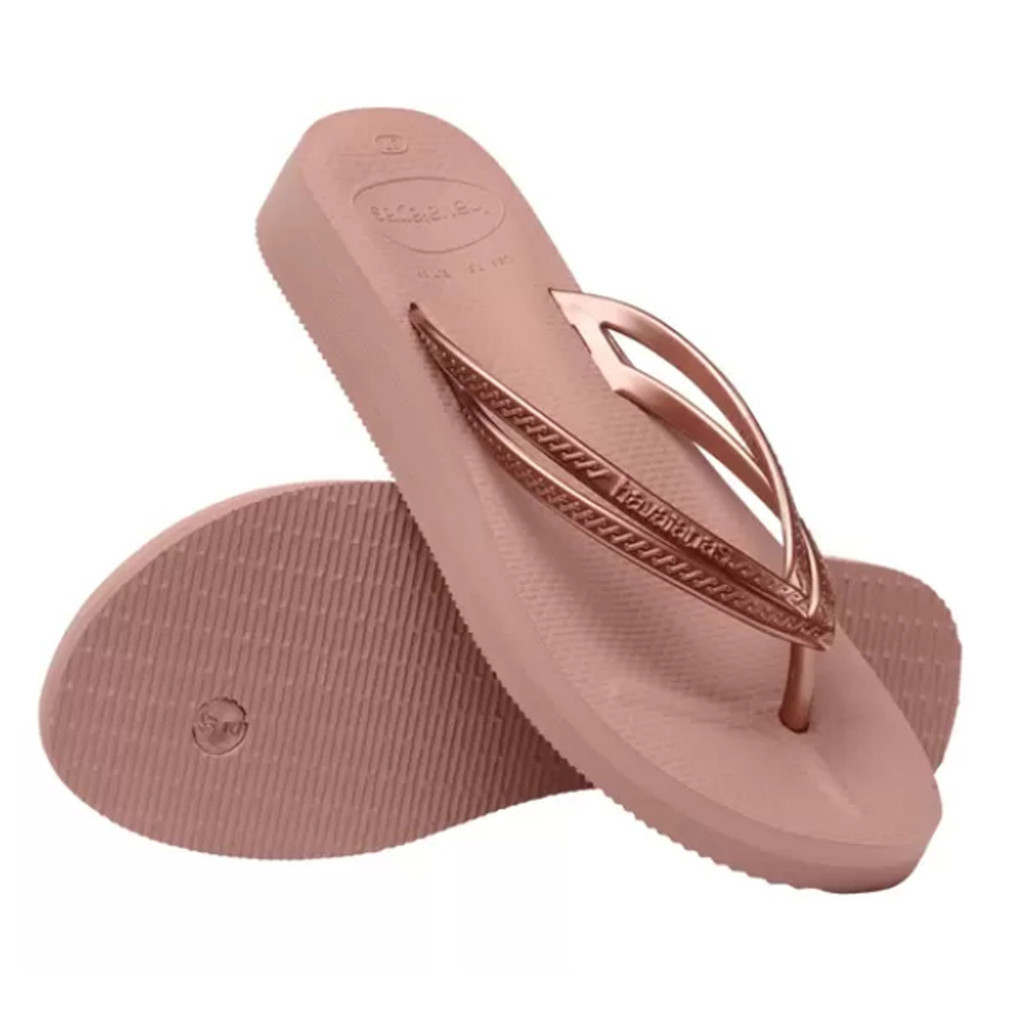 Chinelo havaiana fashion com salto anabela