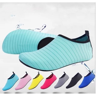 Sapatos De Pele Aquática Praia aqua Meias Soft De Borracha Descalços Quick-Dry Para Mulheres