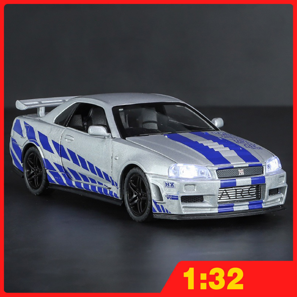 KLT 1 : 32 Nissan GTR R34 Metal Alloy Toys Car Modelo Veículo Diecast Para Meninos Simulação De Som Efeito Luz Hobbies Coleção De