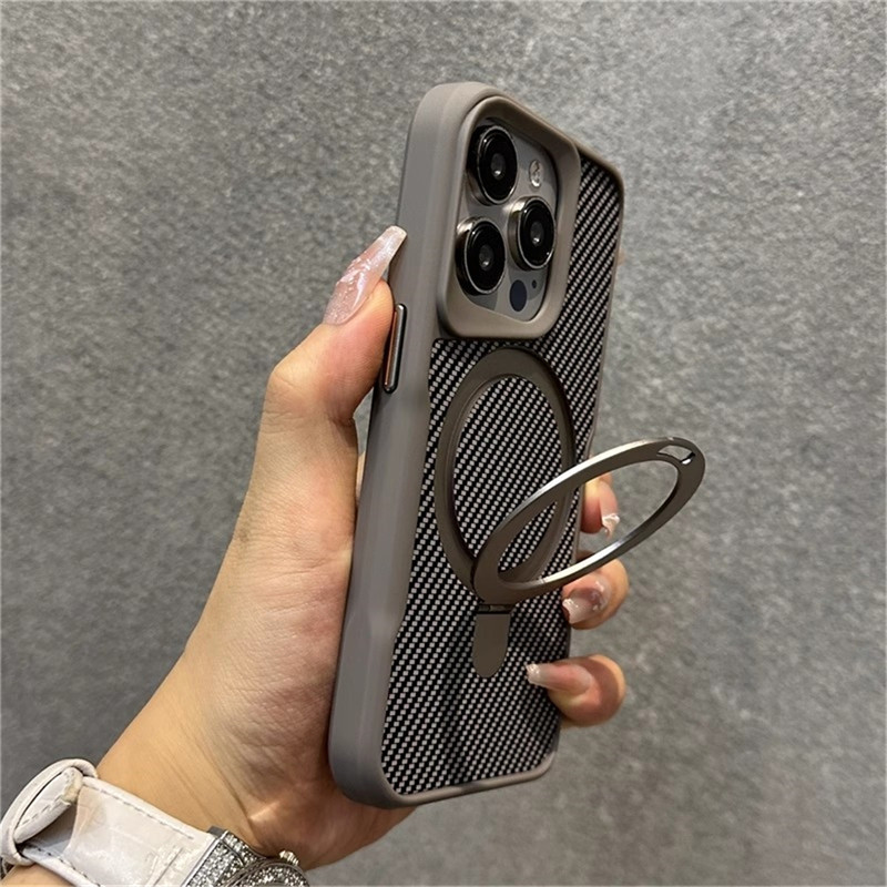 【 Bracket/Padrão De Fibra De Carbono/Pequeno Formato De Cintura/Suporte De Carga Sem Fio 】 Compatible Com iPhone 16 15 14 13 12 Pro Caixa Máxima