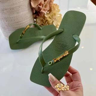 Chinelo feminino Pedra bico quadrado