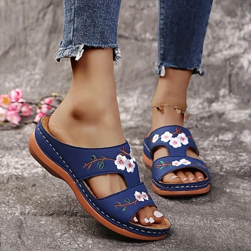Sandálias Com Plataforma Floral Bordada Chic & Confortável Design Easy Slip-On E Suporte Em Arco-Perfeito Para A Elegância Diária