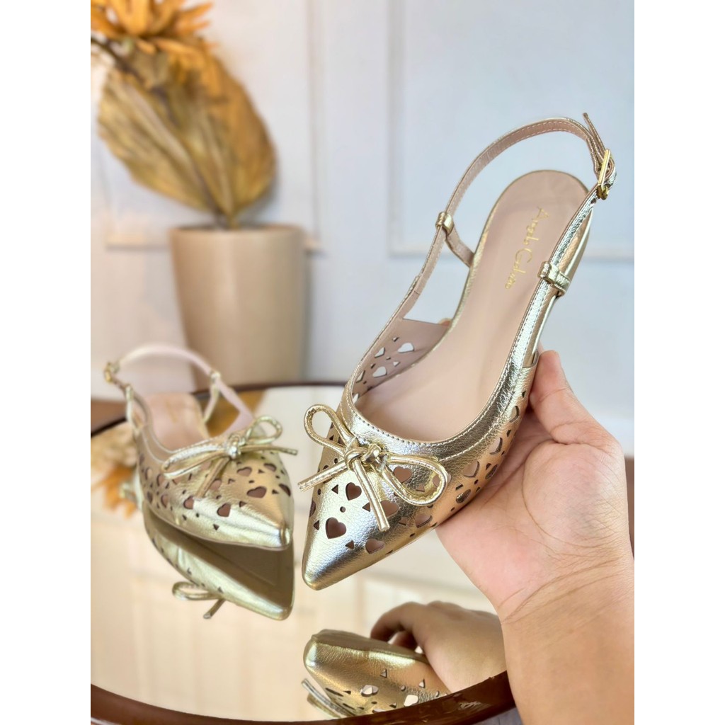 Angela Slingback main image 0