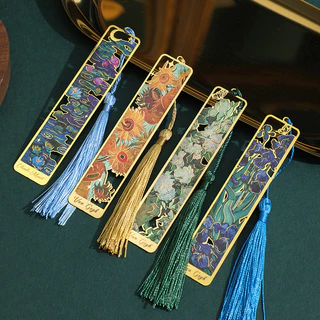 1pc Retro Floral Pintura Bookmark Metal Bronzeado Oco Com Tassel Para Leitores De Clubes De Livros Escritores Amantes Estudantes Professores Amigos
