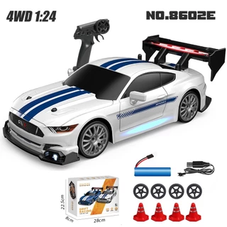 Carro RC GTR 2.4G Drift Racing Car 4WD Controle Off-Road Remoto Eletrônico Brinquedos Infantis