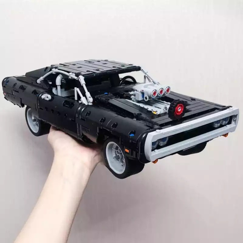 1077pcs Dodge Charger Super Sport Racing Car Modelo De Carro De Corrida Tijolo Montagem Educacional De Brinquedo Para Crianças Boy Gift