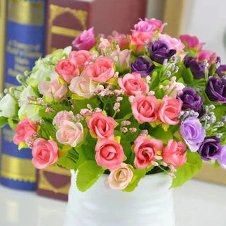 Rosa Artificial 21 Cabeça 7 Garfos Pequenos Botões De Rosas Flor Falsa De Seda Decoração Da Sala De Estar Arranjo Floral Varanda