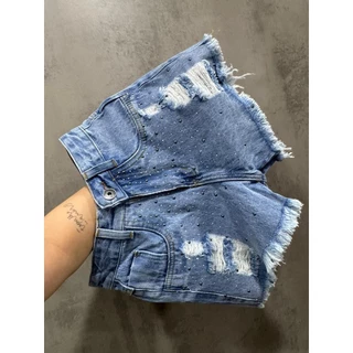 Short Destroyed Com Strass Preto