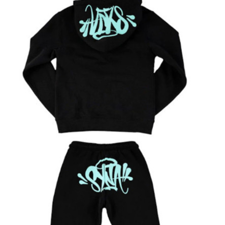Conjunto Syna World Streetwear nu goro e na calca estampado atraz