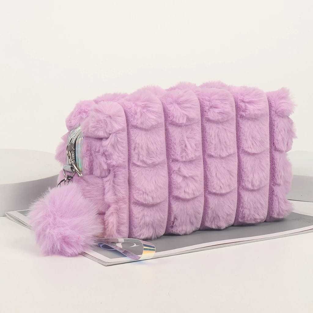 Nécessaire Pelúcia Estojo Maquiagem Mini Bolsa