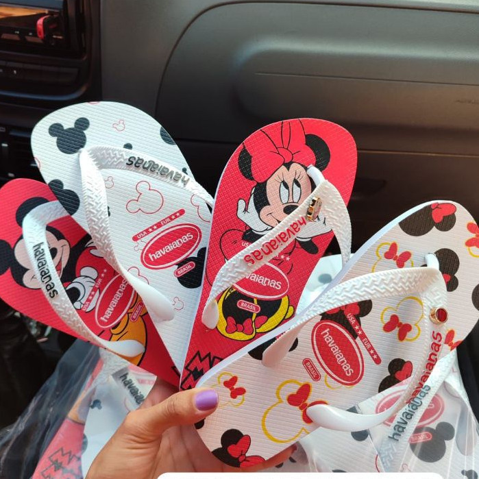 Chinelo Havaianas Disney Stylish Mickey Minnie personagens menina adulto e infantil