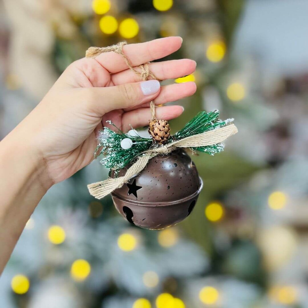 Bola de Guizos Marrom - 10cm | Shopee Brasil