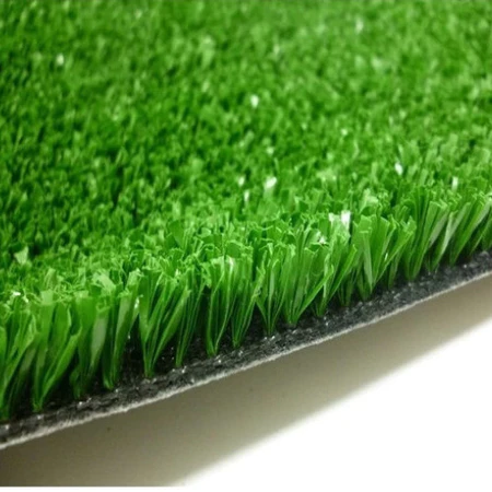 borda de grama sintética verde com base preta