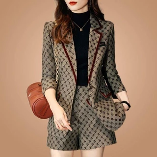 Conjunto De Duas Peças De Terno Feminino De Tamanho Grande 2024 Nova Moda Versão Coreana Versátil retro Bordado Jovem Pe em Promoção na Shopee Conjunto De Duas Peças De Terno Feminino De Tamanho Grande 2024 Nova Moda Versão Coreana Versátil retro Bordado Jovem Pe