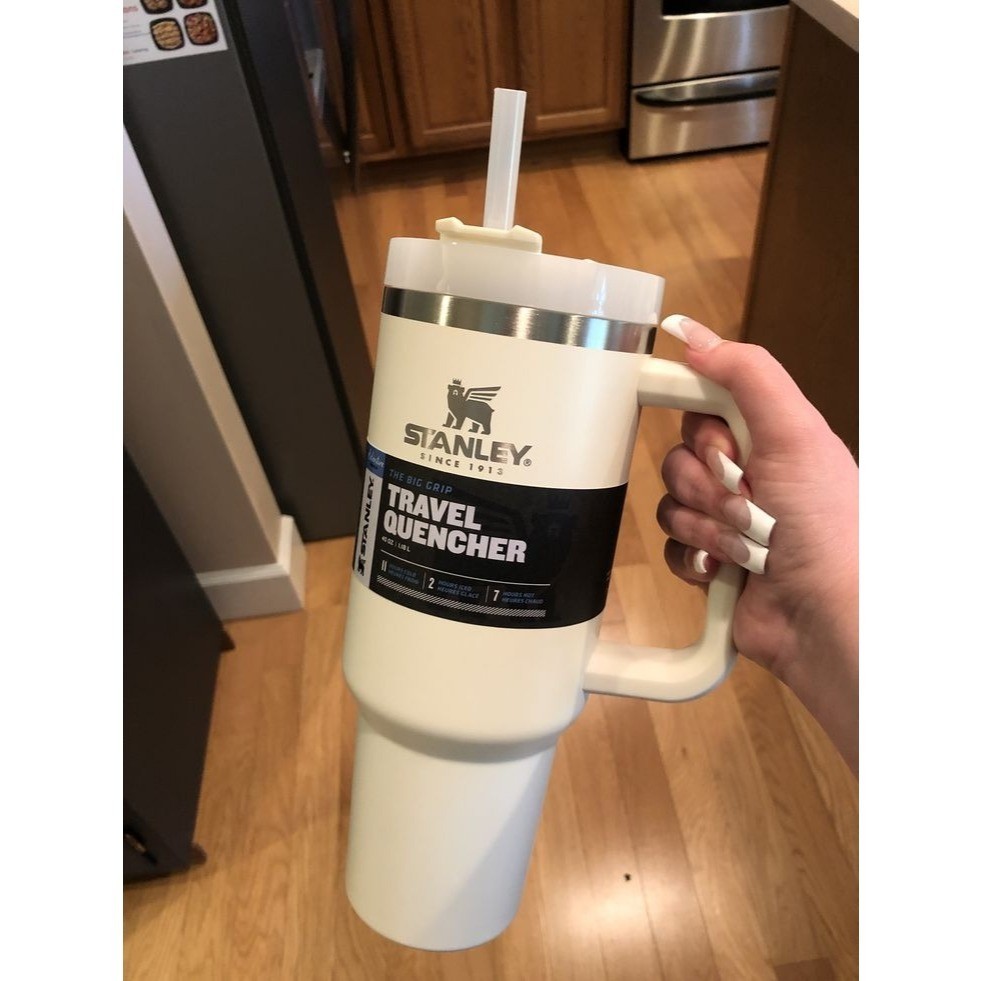 Copo Térmico 1200ml com Canudo – Mantém Gelado +12h! Garrafa Estilo Stanl