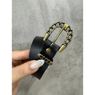 Cinto Preto Com Detalhe De Fivela Em Dourado Envelhecido