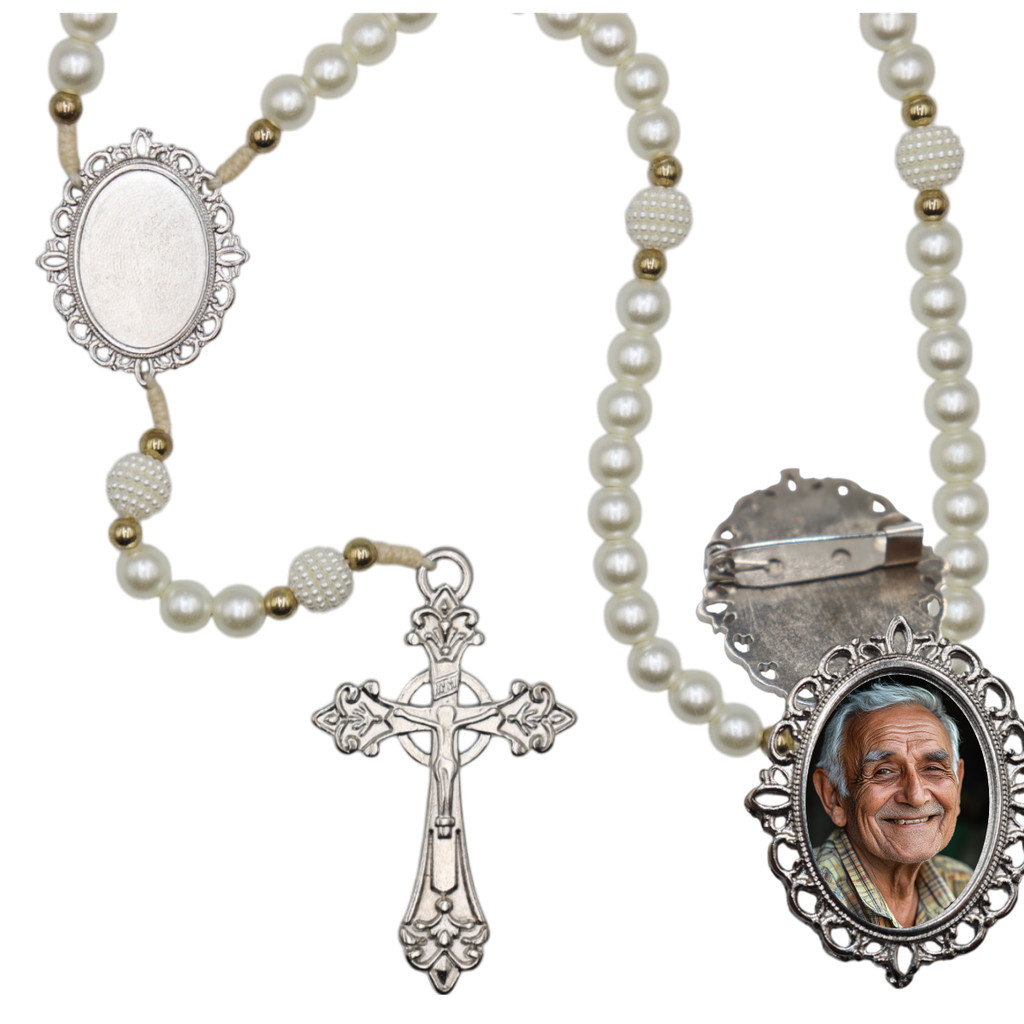 Terço de Luxo Contas Perolas Personalizado com sua foto + Broche Personalizado Fotos de Santos Catolicos Homenagens Reli