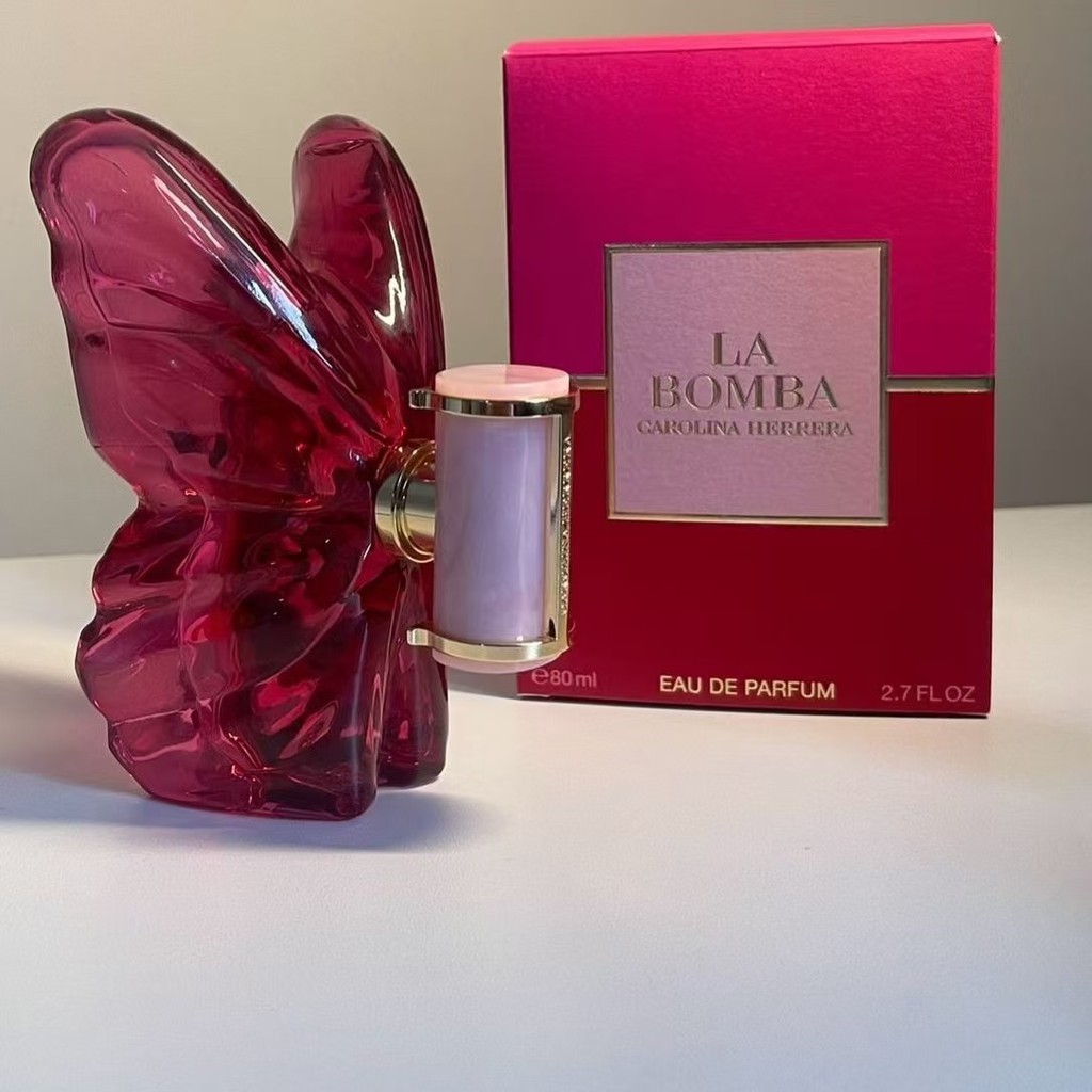 C'est La Vie Perfume Christian Lacroix em Promoção na Shopee