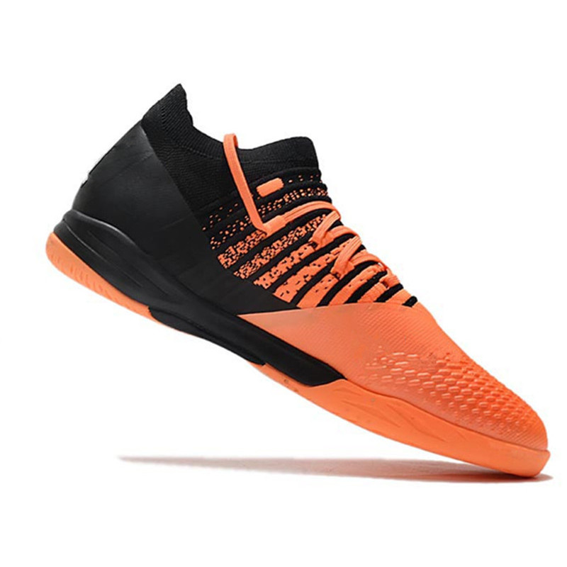 03112 IC Botas de futebol masculinas Grass Spikes Future Z 1.3