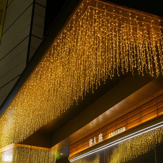 Pisca Pisca Cascata 400/200 LEDs 10m 5m 110V Branco Quente e Frio Fixo para Natal e Festas m